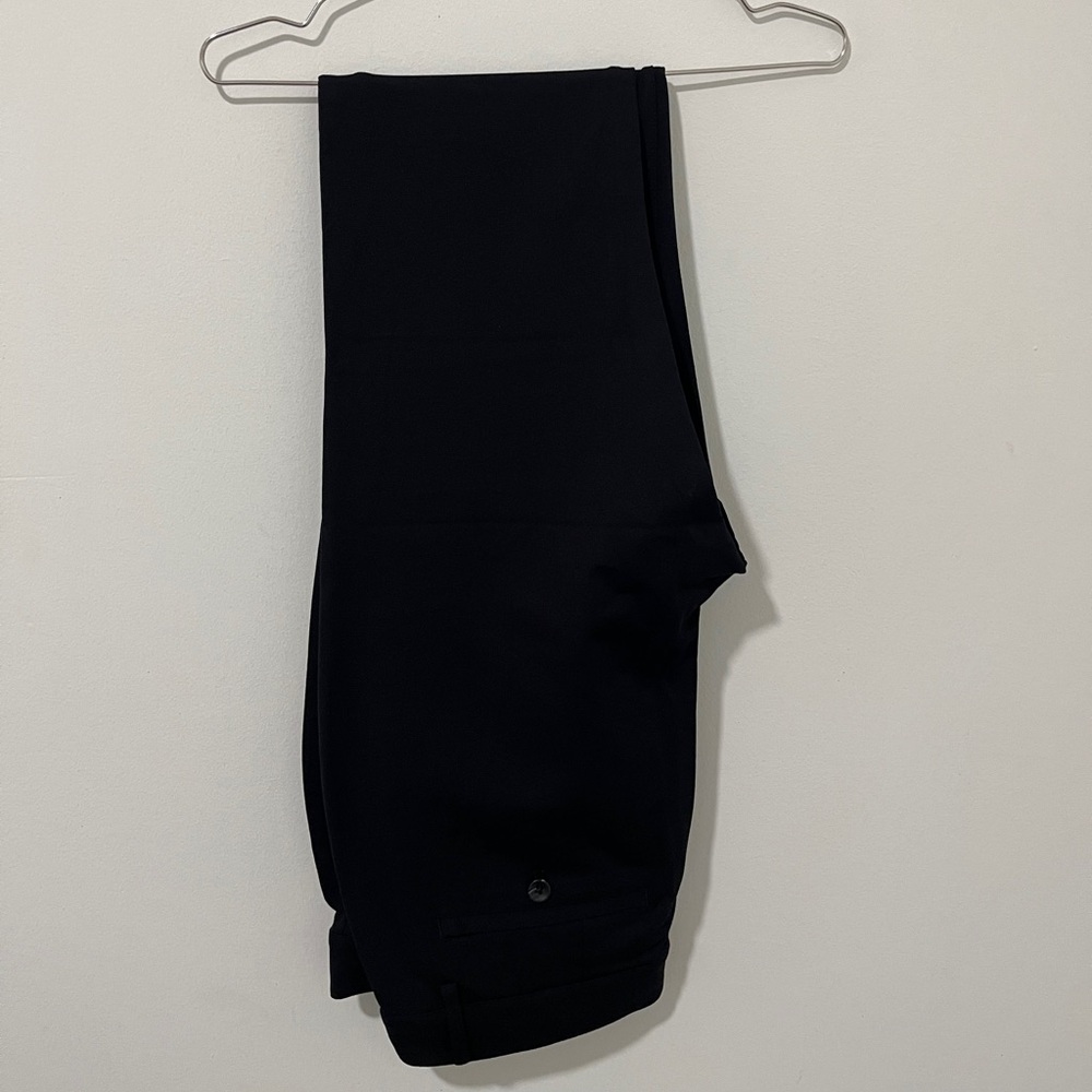 True classic Slim Chino pants
